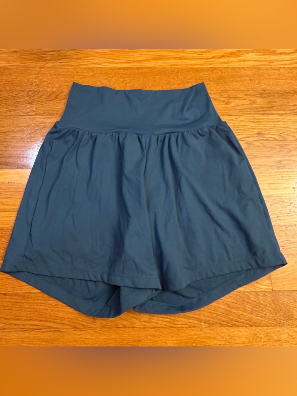 Halara SoftlyZero Airy Super High Waisted 2-in-1 InstantCool Shorts Blue Medium - Picture 2 of 8
